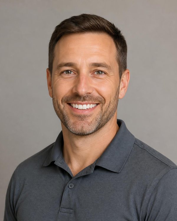 Dr. Owen Hale, DC